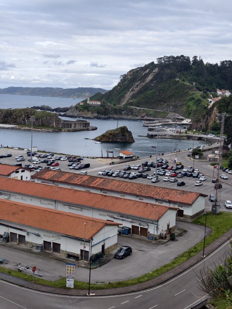 Dónde aparcar en Cudillero: la mejor opción para tu visita